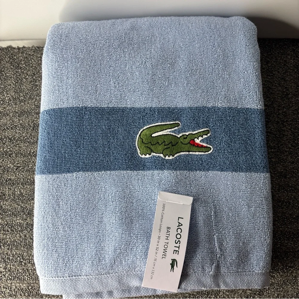 Lacoste elegant light